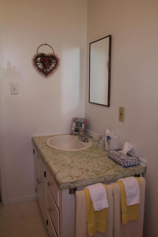 At The Harbourfront B & B North Sydney Camera foto
